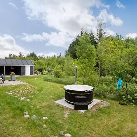 Eireen - 600m To The Fjord By Interhome Feriehus *